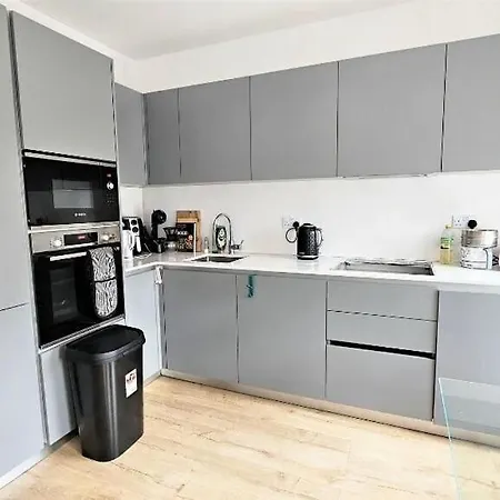 Luxury Central Apartment London