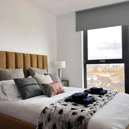 Luxurious And Spacious Near Us Embassy