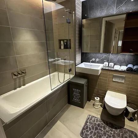 Modern House In Central * London
