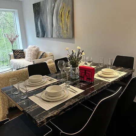Modern House In Central * London