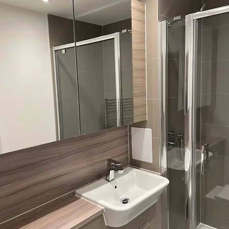 Apartamento Luxurious 2 Bedroom *
