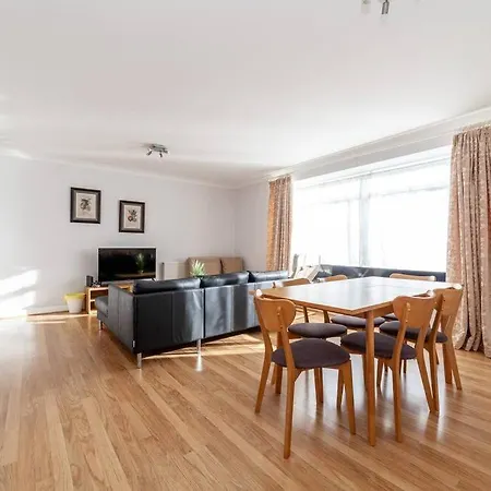 And Stylish Flat Near Regent's Park
