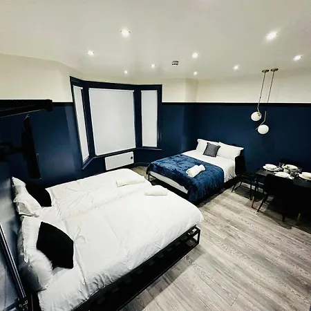 Luxury In The City Centre Apartment London