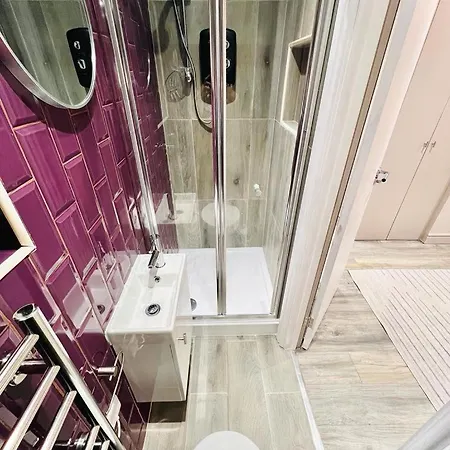 Guest house Crescent House Location Ensuites Great Value