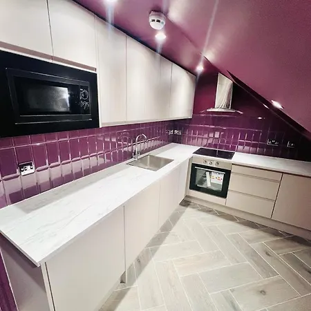 Crescent House Location Ensuites Great Value *