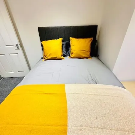 Modern 2 Bedroom Flat In Balham *
