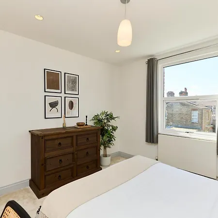 Appartement The Leghorn Quarters - Modern 3bdr With Balcony Londres