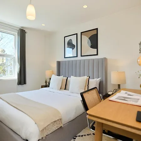 The Leghorn Quarters - Modern 3bdr With Balcony * Londres