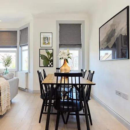 Appartement The Leghorn Quarters - Modern 3bdr With Balcony Londres