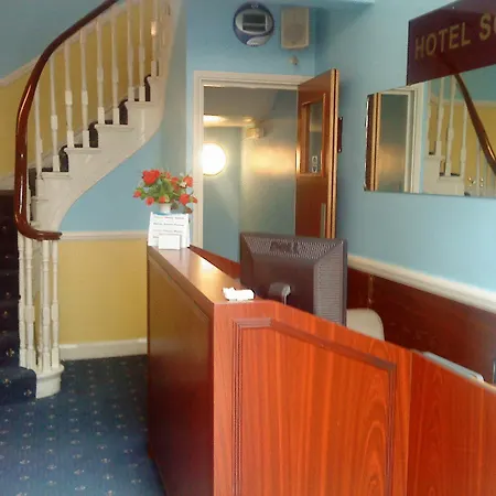 Hotel Sophia 2*