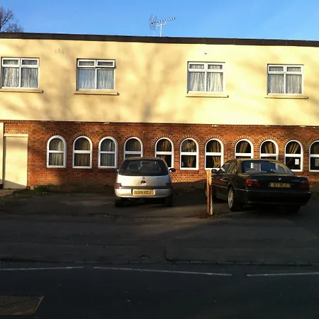 ゲストハウス Hillingdon Lodge ヒースロー