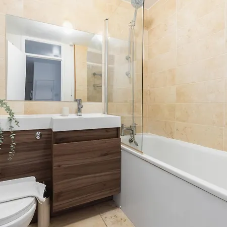Apartment The Battersea Collection London