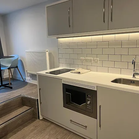 Old Street Beautiful Studio London