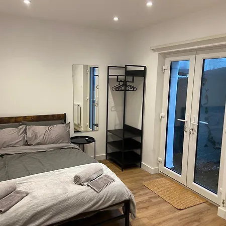 Kensington With Private Garden & Bathroom London