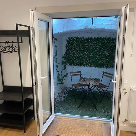 Guest house Kensington With Private Garden & Bathroom *