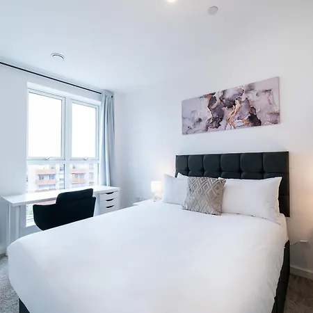 Swift Retreat In Barking (Greater London)