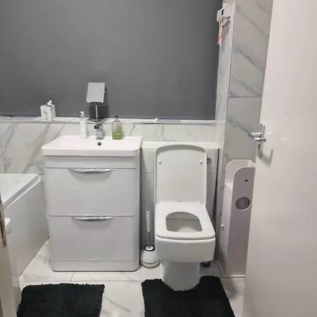Homestay Abbeywood London House *