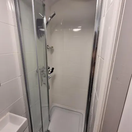 Homestay Abbeywood London House