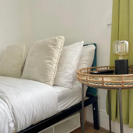 Fulham Apartment