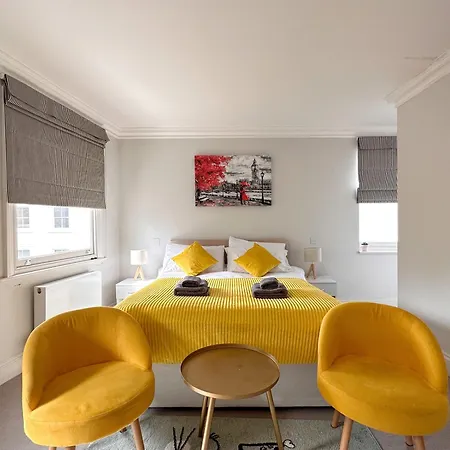 Spacious And Cosy 3brs 5f House In Heart Of Vila Londýn