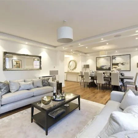 Apartment Large Super Penthouse Park Lane Opposite Hyde Park Sleeps 12 London