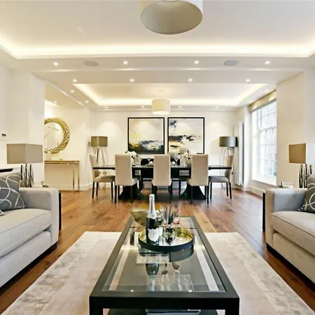 Large Super Penthouse Park Lane Opposite Hyde Park Sleeps 12 London