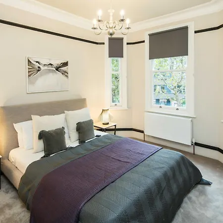 Wk Luxury4bedrooms-kensington-olympia-cinemaroom *