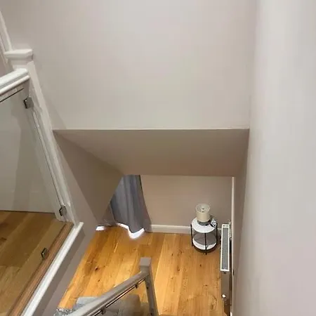 Apartment 31 Floathaven Cl