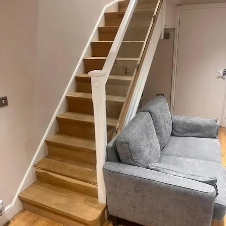 Apartment 31 Floathaven Cl