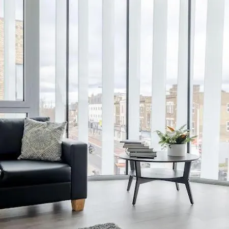 Vertigo Boutique Sleeps 4 London Kingston upon Thames (Greater London)