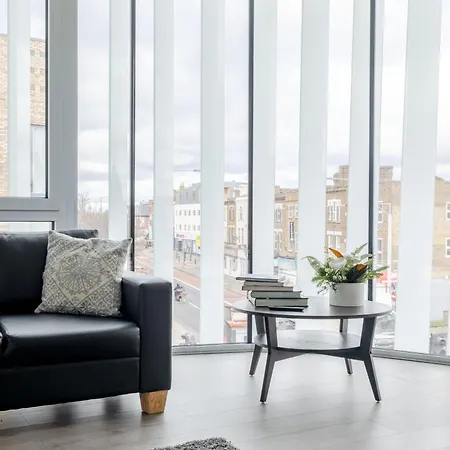 Apartment Vertigo Boutique Sleeps 4 London *