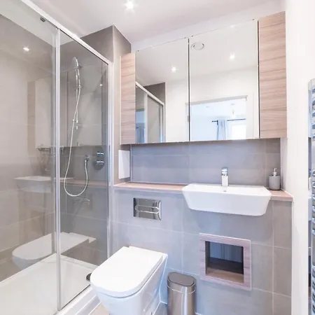 Swift Retreat In Daire *
