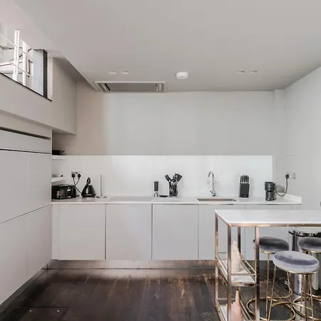Apartman The Muse's Mansion - Covent Garden By Frankie Says London