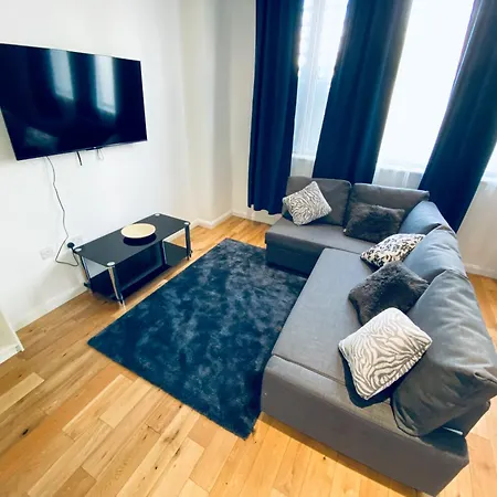 2 Bedroom Flat - 2 Bath - 15 Min Camden Town *