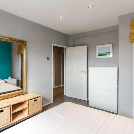 Floor 1 Bedroom With Views Over 公寓 伦敦