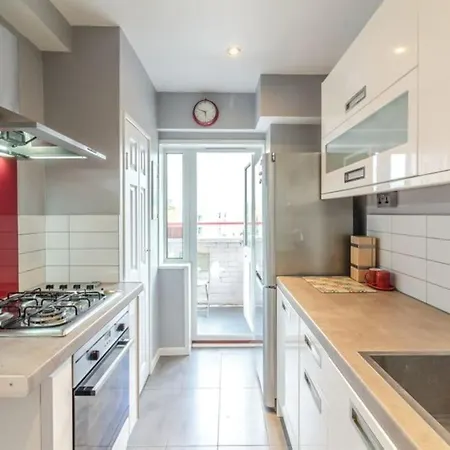 Floor 1 Bedroom With Views Over 公寓 *