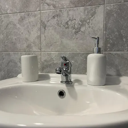 Vakantiehuis Luxury In Greater London - Rainham