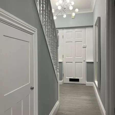 Vakantiehuis Luxury In Greater London - Rainham *
