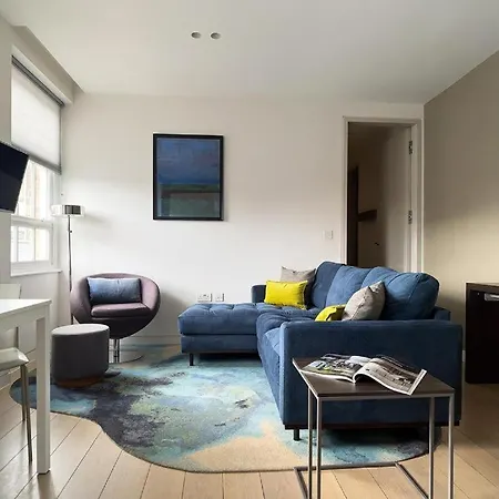 Wells Court By Aeria * London