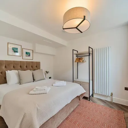 Apartment Pass The Keys Stylish Flat With Courtyard London