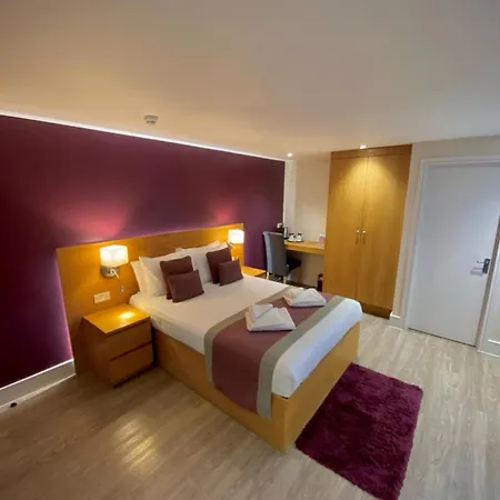 Hotel Holtwhites
