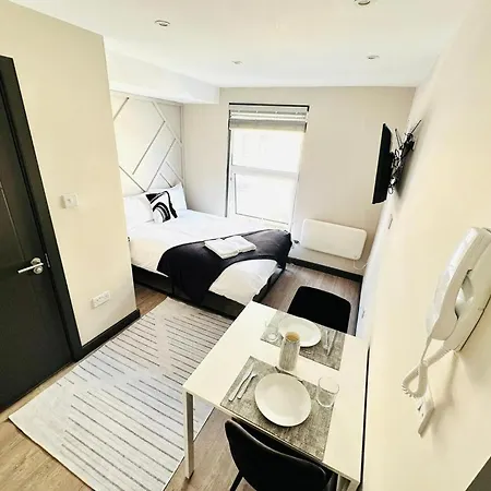 1 Like A Aparthotel London