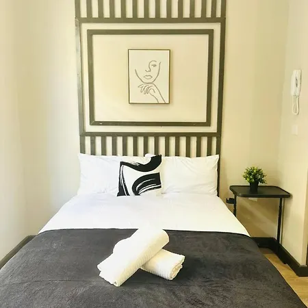 1 Like A Aparthotel
