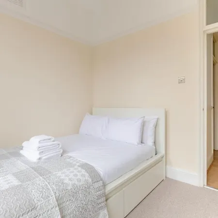 公寓 Roomy 3bd By Hampstead Heath! 伦敦