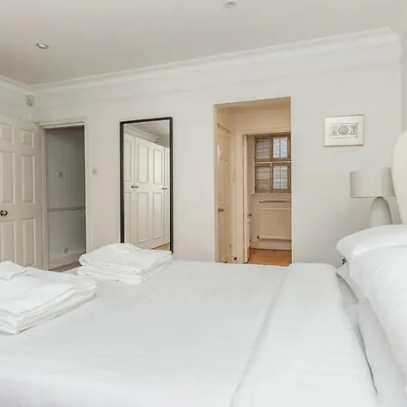 度假居 Stunning 3br With Terrace In Knightsbridge