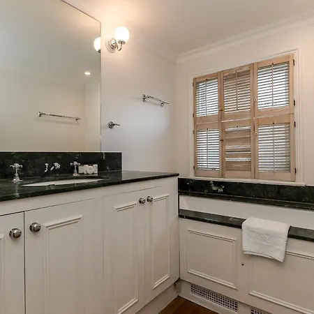 Stunning 3br With Terrace In Knightsbridge * 伦敦