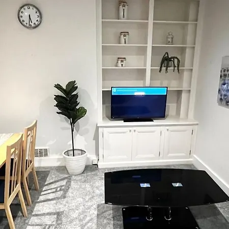 Apartamento Cozy 3 Bed Flat Near To Station Londres