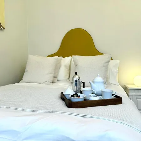 Crawford Street Studio, By The Design Traveller Apartment London