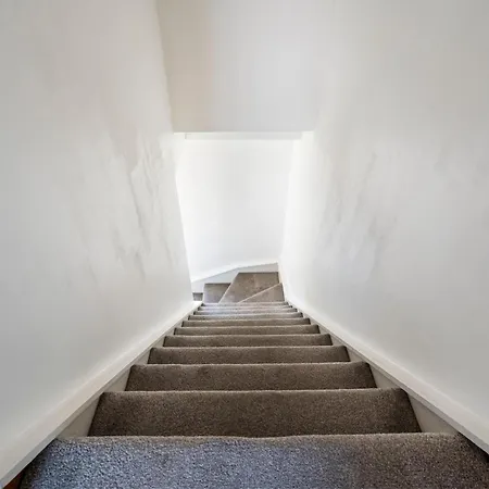 Modern 2 Bedroom In Mitcham, London Apartamento *