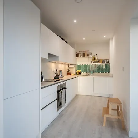 Apartamento Sunset Retreat: Steps From Heathrow/twickenham Hounslow